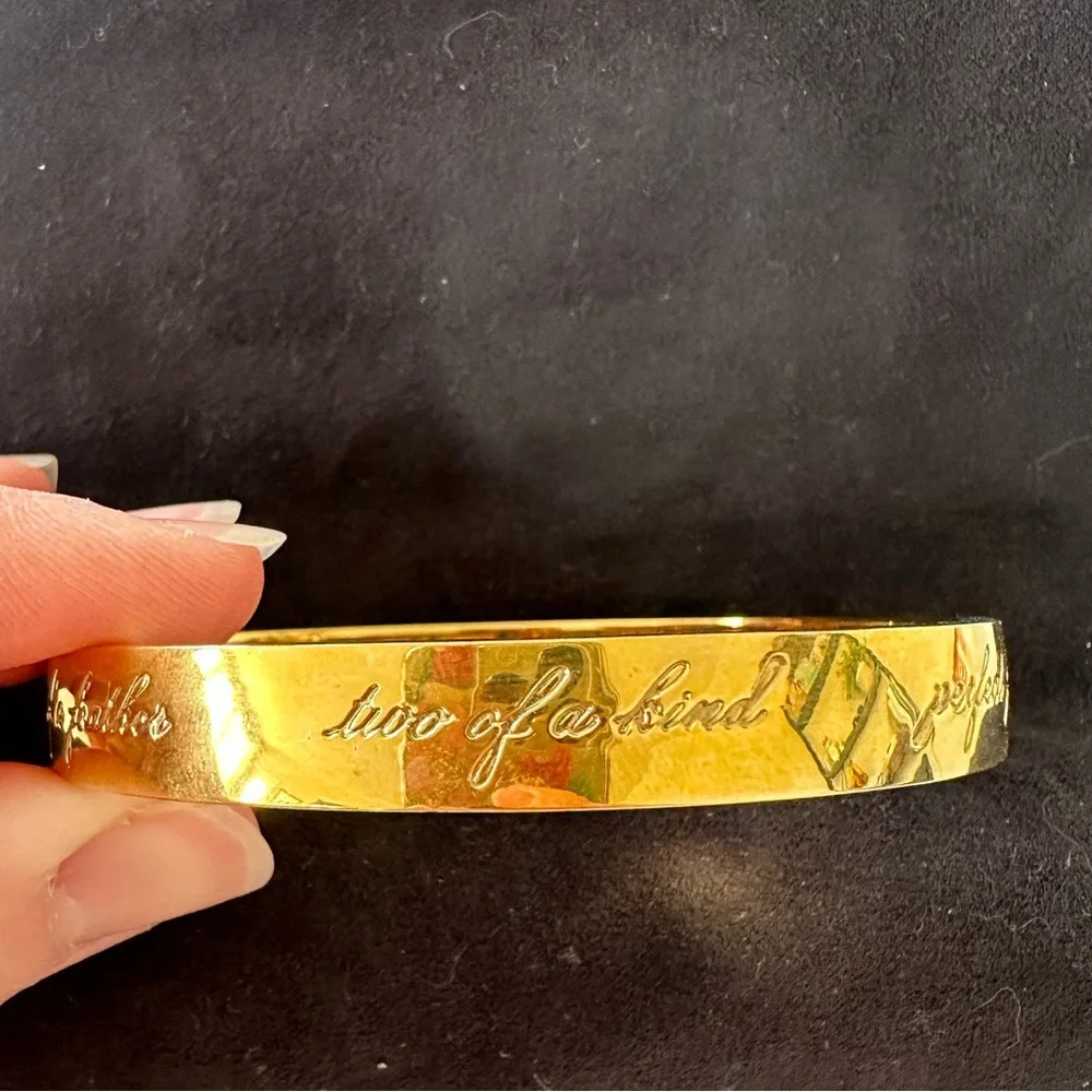 Kate Spade Bridesmaid Engraved Idiom Bangle Bracelet Gold”Best Friend Ever” - Picture 8 of 10